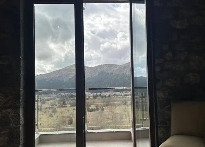 アパート Wood & Stone